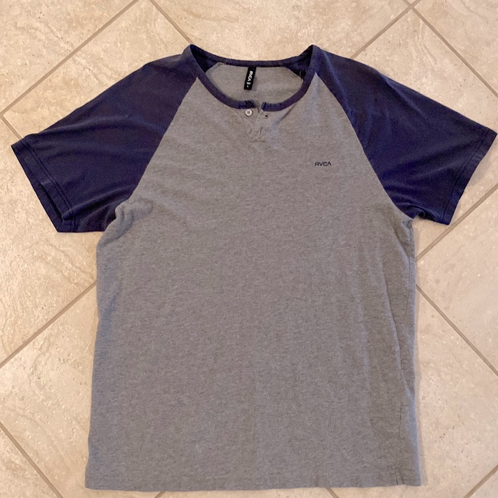 RVCA T-shirt (large)